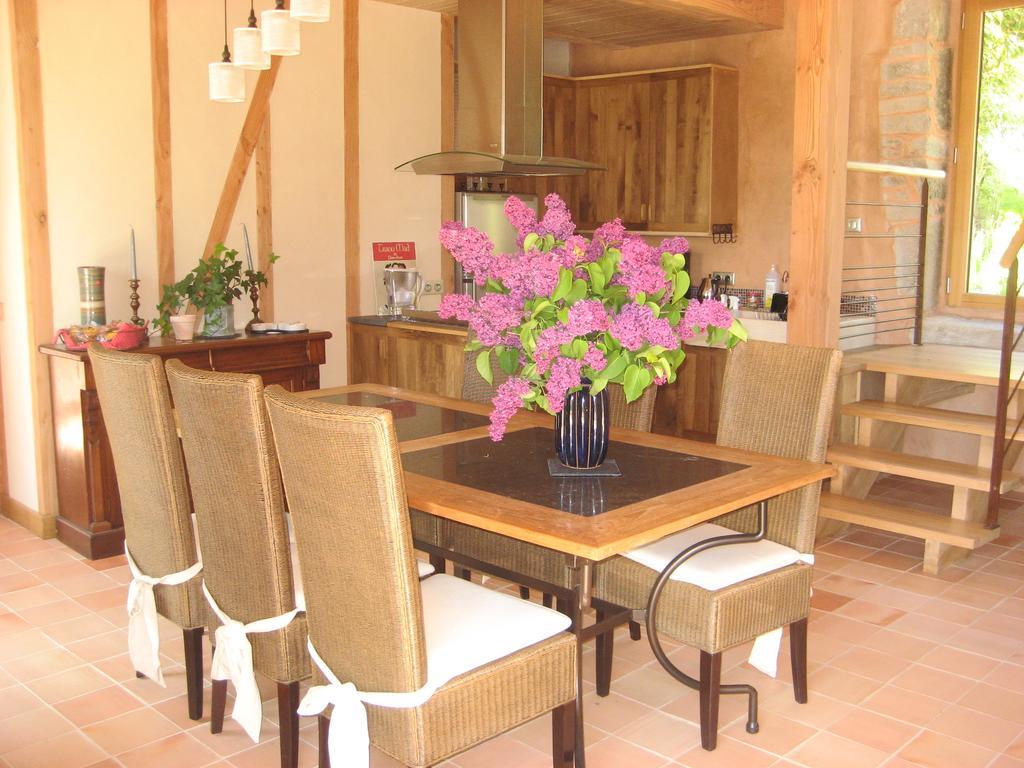 Bed And Breakfast La Fontaine Blanche Melgven Extérieur photo