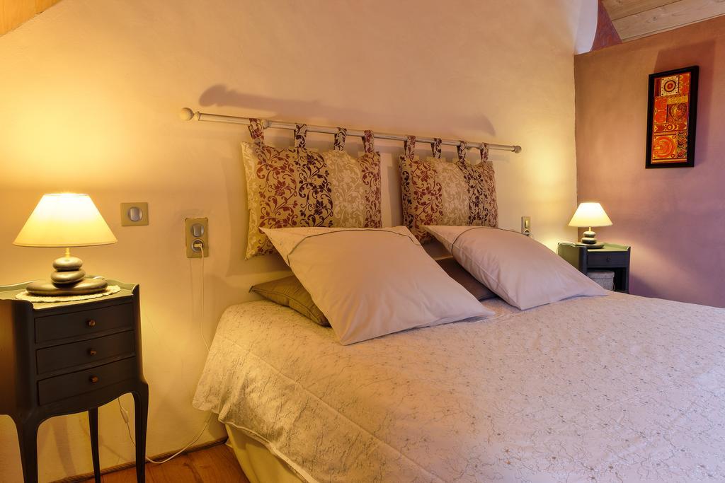 Bed And Breakfast La Fontaine Blanche Melgven Extérieur photo