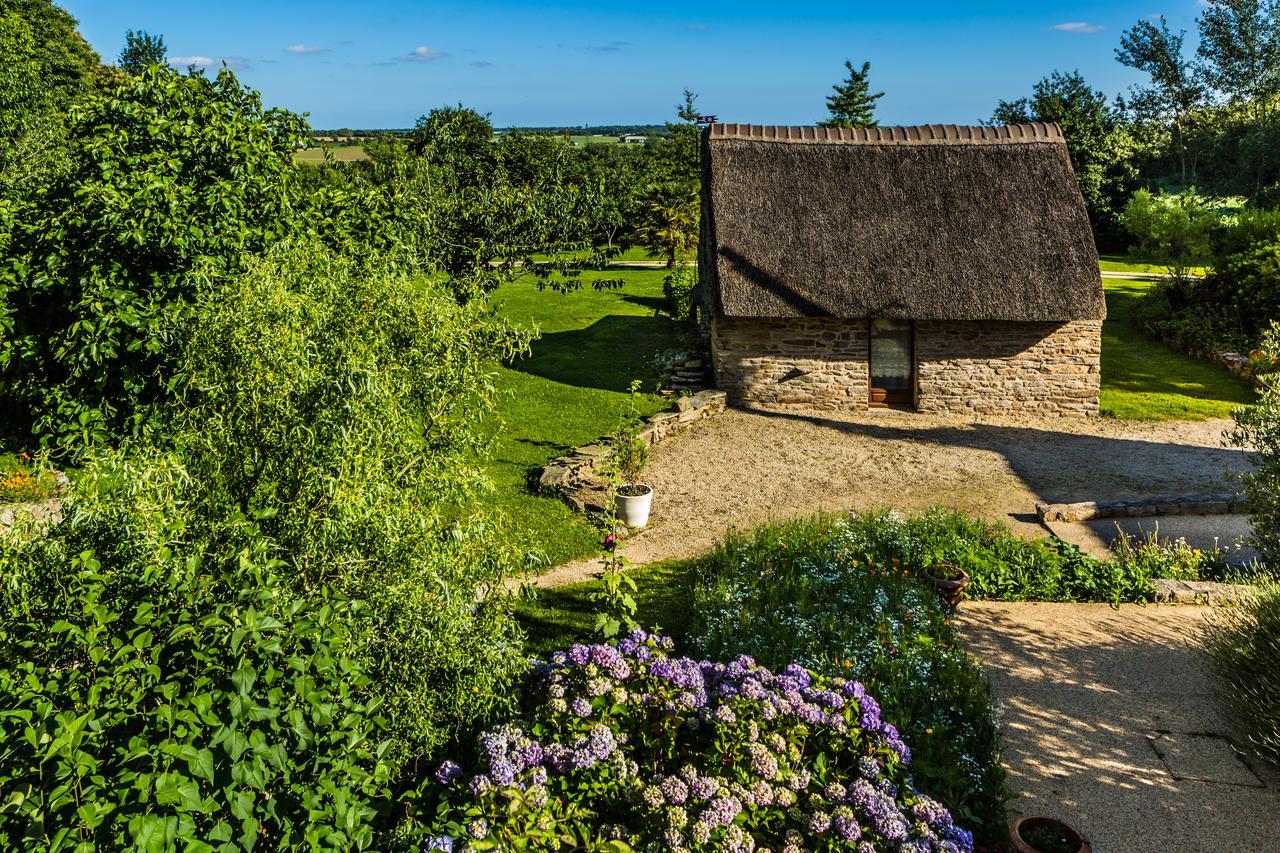 Bed And Breakfast La Fontaine Blanche Melgven Extérieur photo